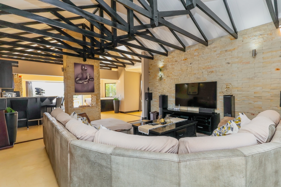 3 Bedroom Property for Sale in The Coves North West